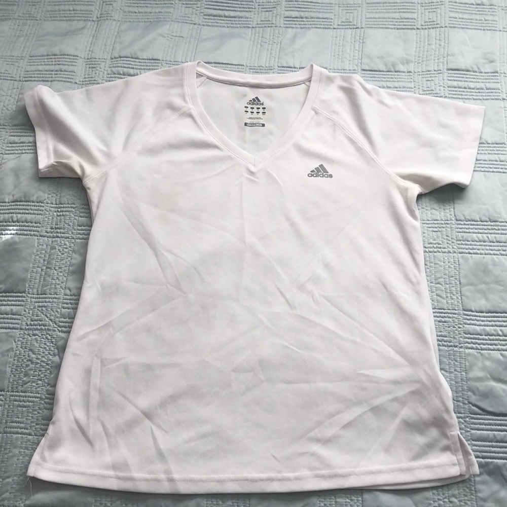 Adidas v neck
